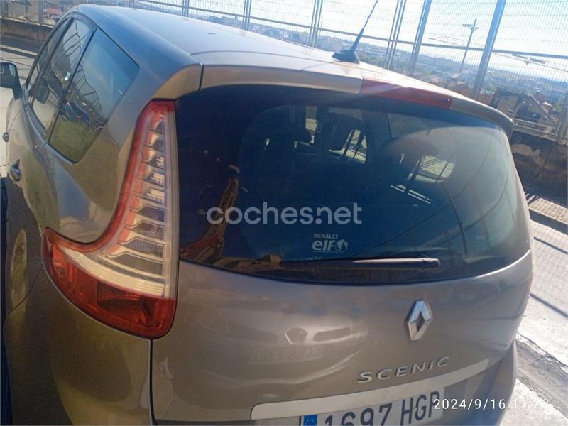 RENAULT Grand Scenic