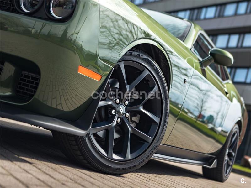 DODGE Challenger SXT RWD 2p.