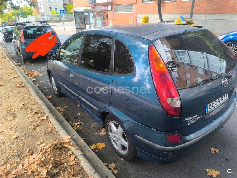 NISSAN Almera Tino