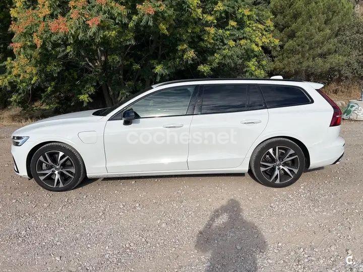 VOLVO V60 2.0 T6 AWD Recharge RDesign Auto