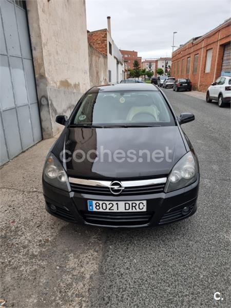 OPEL Astra 1.7 CDTi Cosmo 100 CV