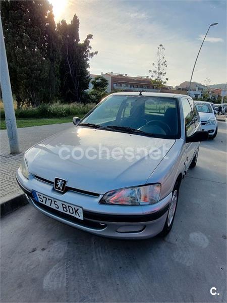 PEUGEOT 106