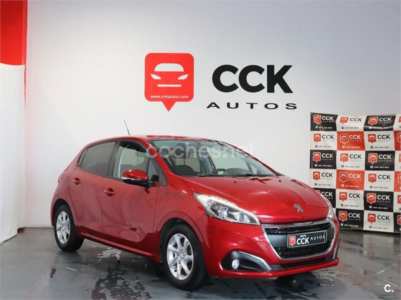 PEUGEOT 208 5P STYLE 1.6 BlueHDi 75 5p.