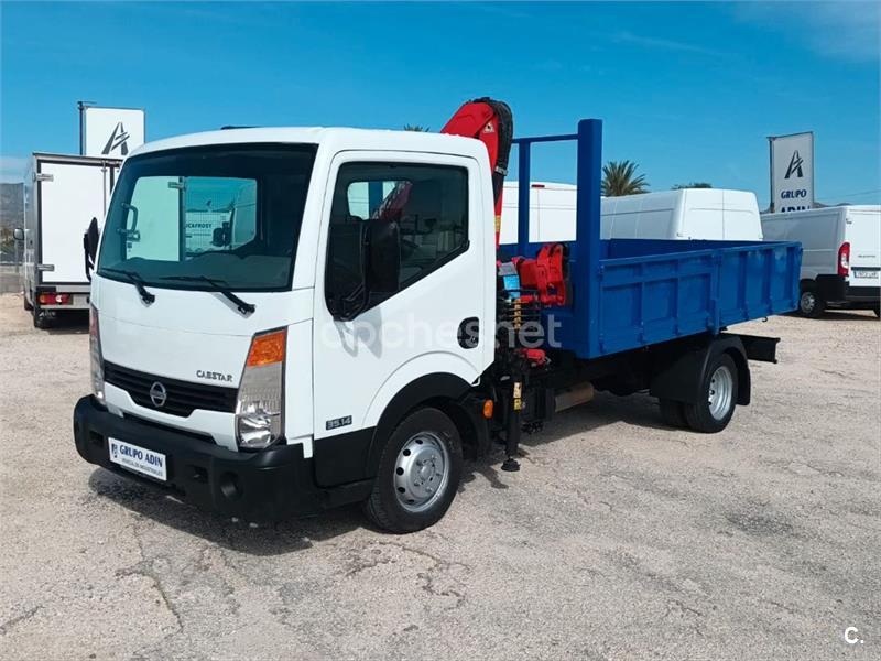 NISSAN CABSTAR 140CV BASCULANTE NUEVO A ESTRENAR Y GRUA FERRARI F531 A2