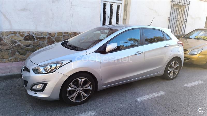 HYUNDAI i30 1.6 CRDi Style S Sport Auto