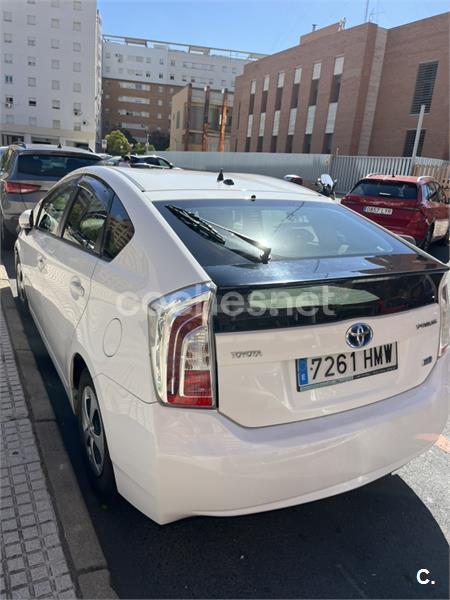 TOYOTA Prius Advance