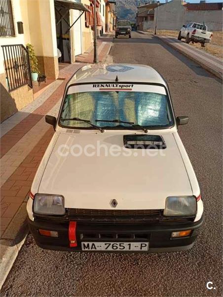 RENAULT 5