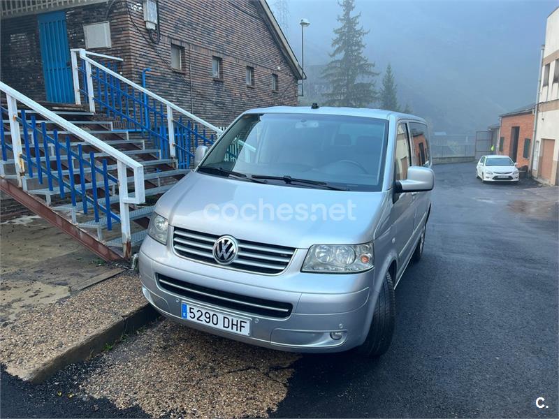 VOLKSWAGEN Multivan 2.5TDI 4MOTION HIGHLINE