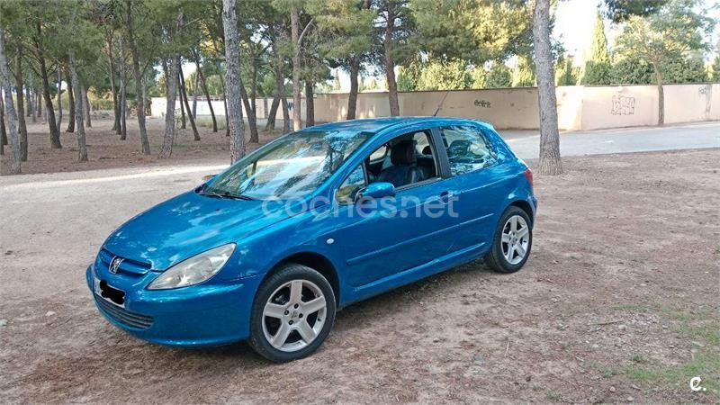 PEUGEOT 307