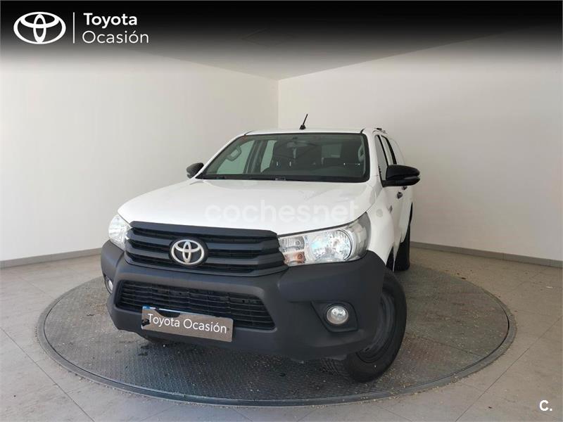 TOYOTA Hilux 2.4 D4D Cabina Doble GX