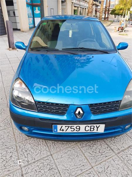 RENAULT Clio