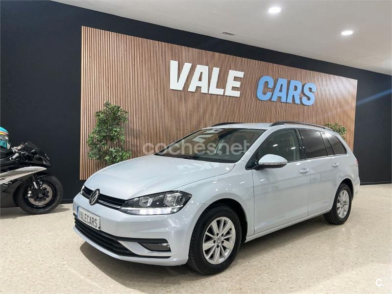 VOLKSWAGEN Golf Advance 1.6 TDI Variant