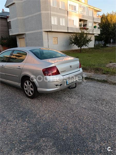 PEUGEOT 407