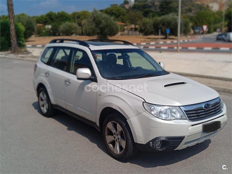 SUBARU Forester