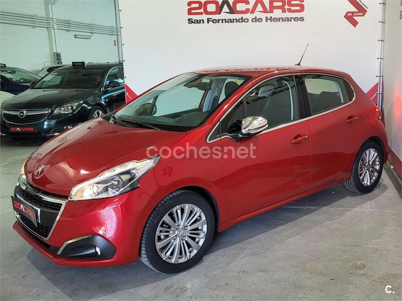 PEUGEOT 208 5P ALLURE 1.2L PureTech EAT6 81KW 110CV