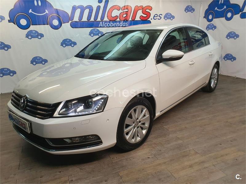 VOLKSWAGEN Passat 2.0 TDI 140 DSG Highline BlueMotion Tech