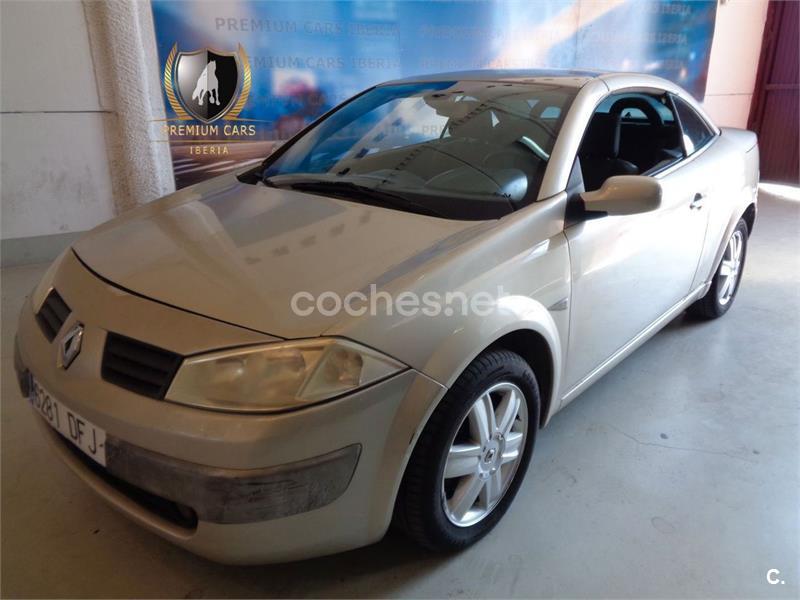 RENAULT Megane COUPECABR. LUXE DYNAMIQUE 1.9DCI