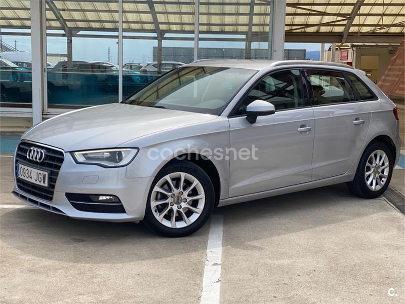 AUDI A3 Sportback 1.6 TDI clean Attraction