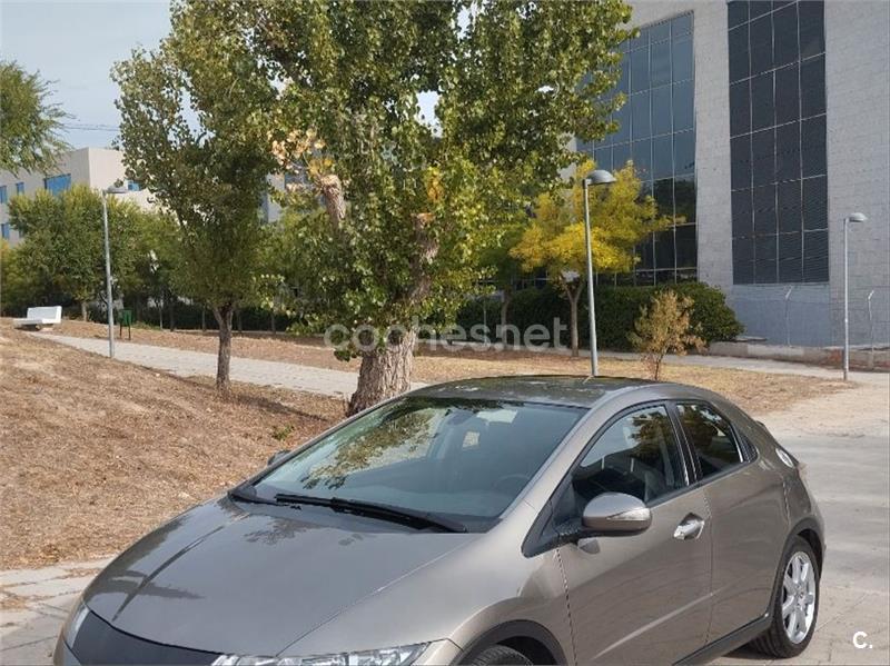 HONDA Civic 1.8 iVTEC Sport