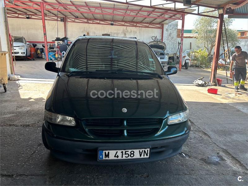 CHRYSLER Voyager LE 2.5TD