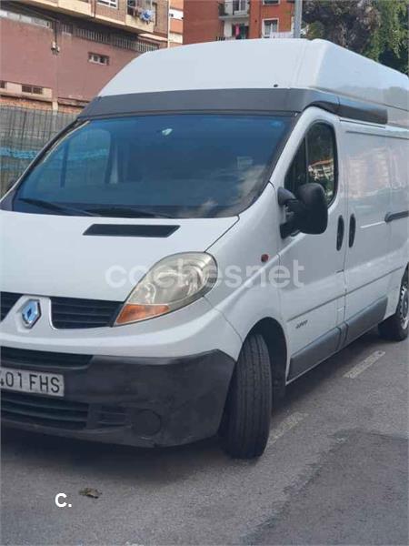 RENAULT Trafic