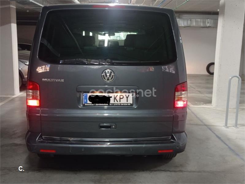 VOLKSWAGEN Multivan 2.5TDI 174CV HIGHLINE 5p.