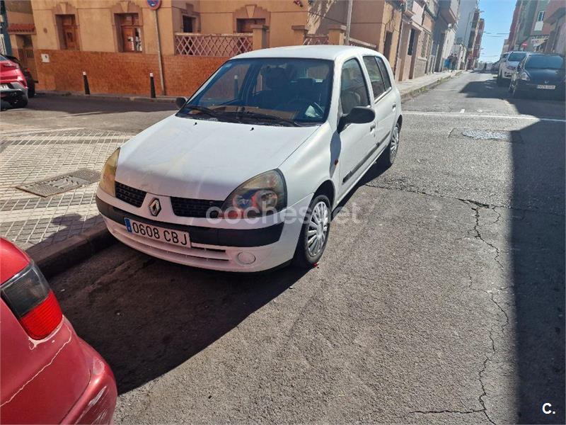 RENAULT Clio