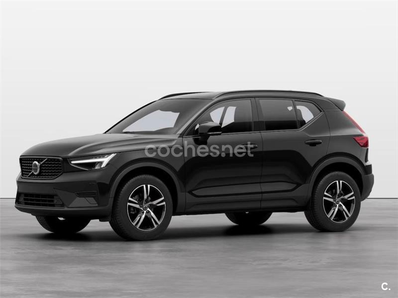 VOLVO XC40 2.0 B3 G Plus Dark Auto