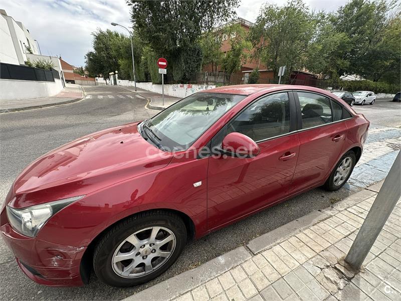 CHEVROLET Cruze 2.0 VCDi 16V LS 4p.