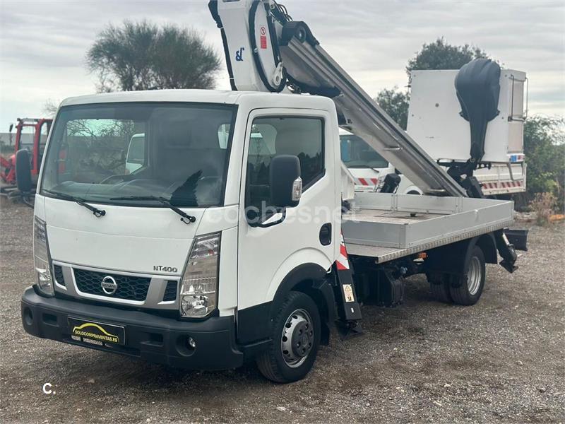 NISSAN NT400 28.131 Basico AA CAL Cabina Abat Corta