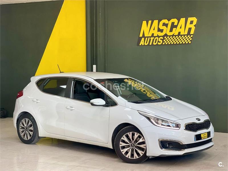 KIA ceed 1.4 CRDi WGT Tech 5p.