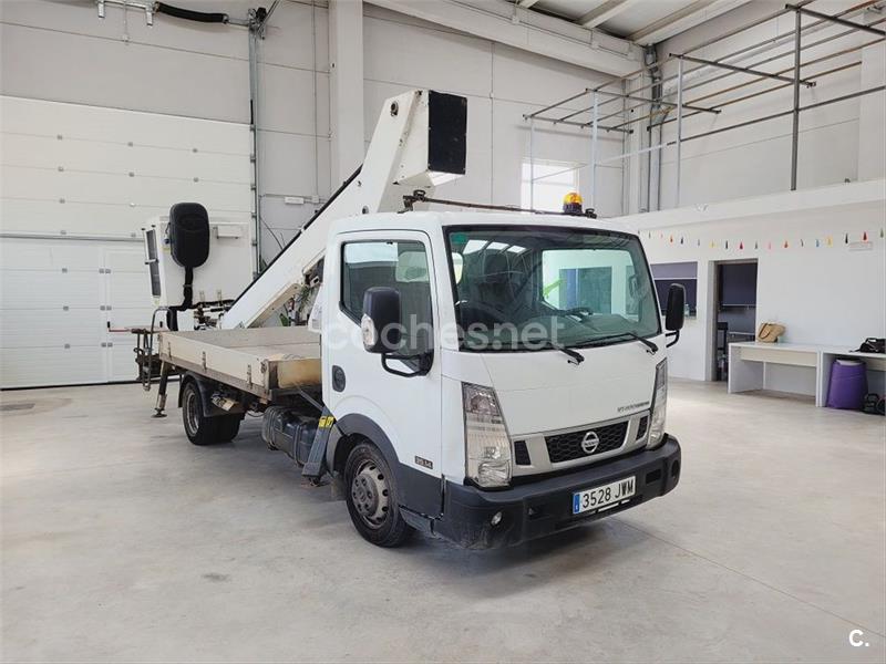 NISSAN NT400 35.133 Comfort TF Cabina Abatible Larga