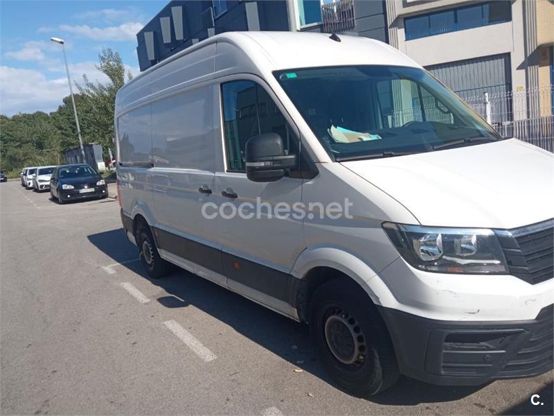 VOLKSWAGEN Crafter 35 Caja Plataf CS BL 2.0TDI 4MO