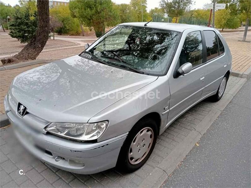 PEUGEOT 306