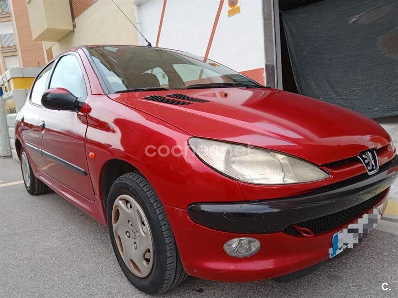 PEUGEOT 206