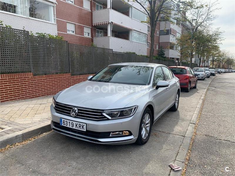 VOLKSWAGEN Passat Advance 1.6 TDI