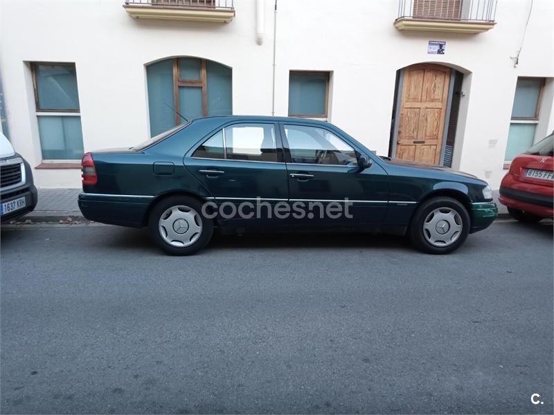 MERCEDES-BENZ Clase C C 180 4p.