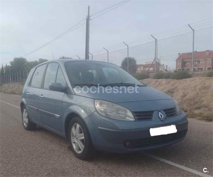 RENAULT Scenic