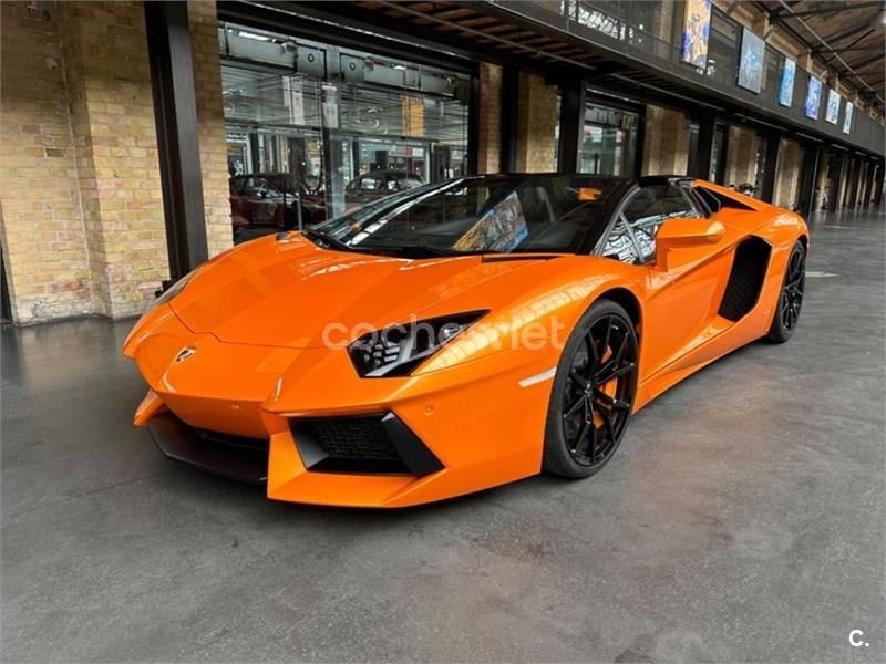 LAMBORGHINI Aventador 6.5 V12 LP 7004 Roadster