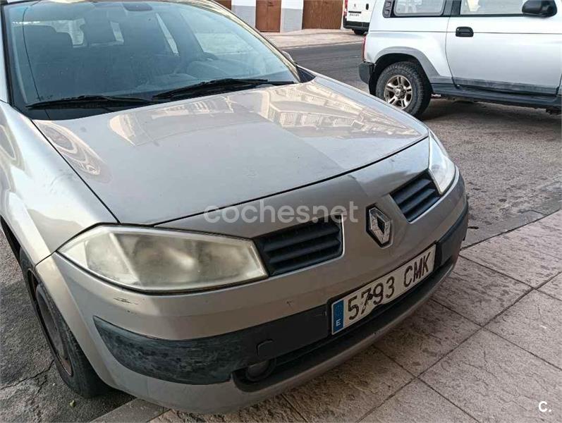 RENAULT Megane