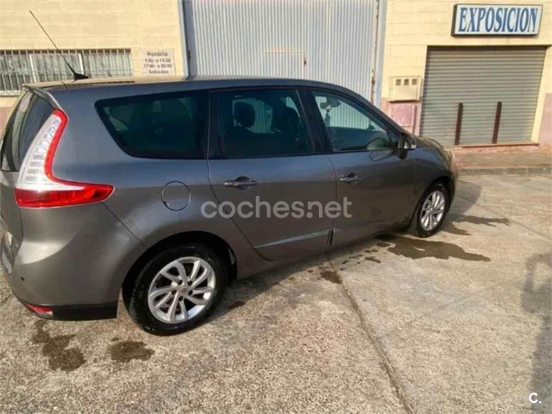 RENAULT Grand Scenic