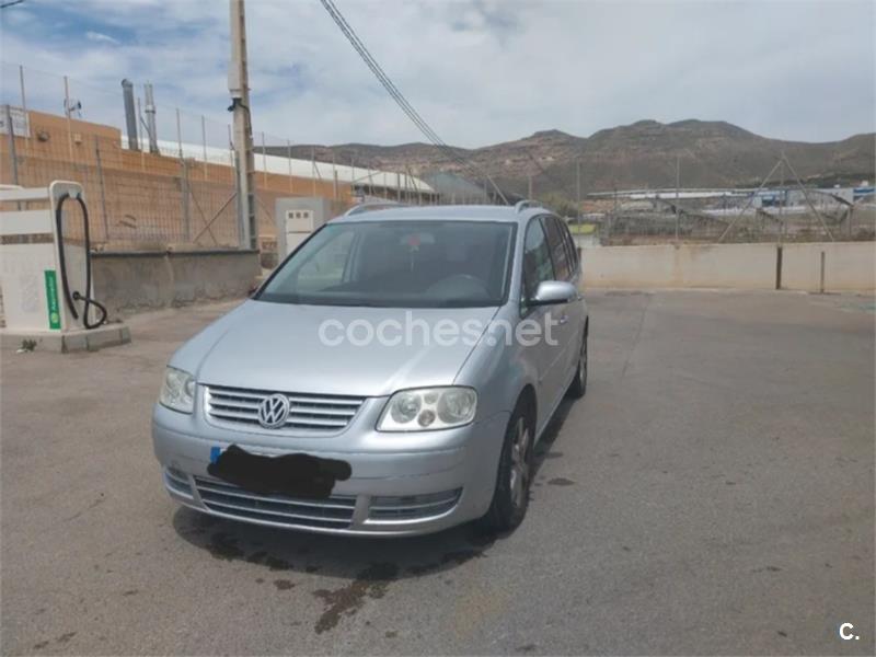 VOLKSWAGEN Touran 2.0 TDI TRENDLINE