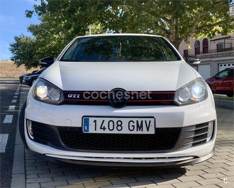 VOLKSWAGEN Golf 2.0 TSI GTI