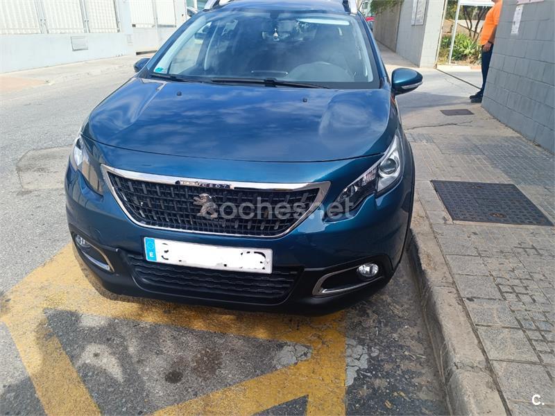 PEUGEOT 2008 Signature 1.2 PureTech