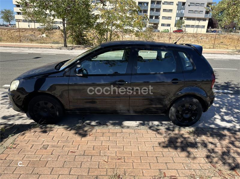 VOLKSWAGEN Polo 1.4 Advance