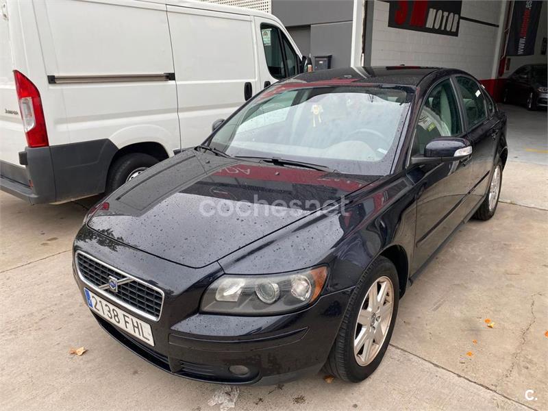 VOLVO S40 2.0 Momentum