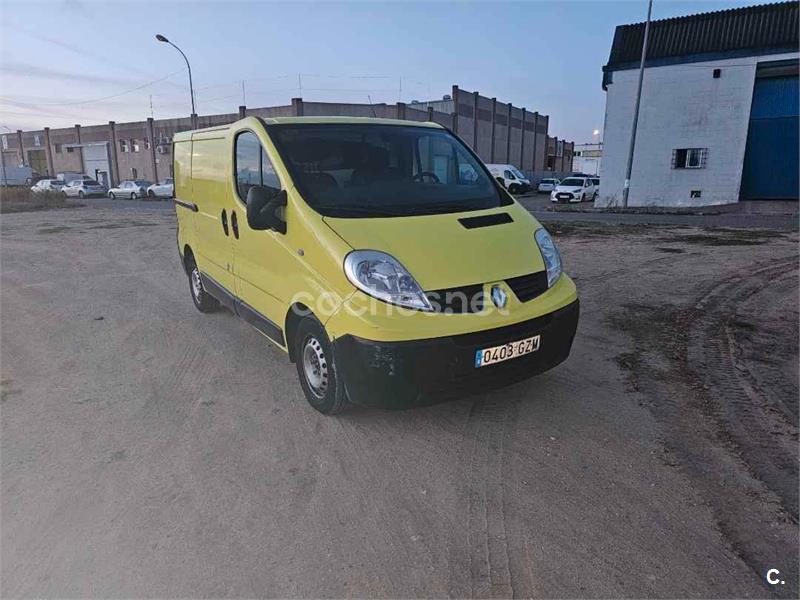 RENAULT Trafic