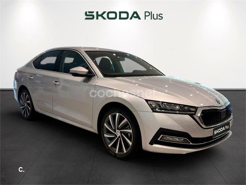 SKODA Octavia 1.5 TSI mHEV 110kW150CV DSG Selection