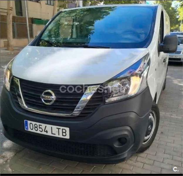 NISSAN NV300