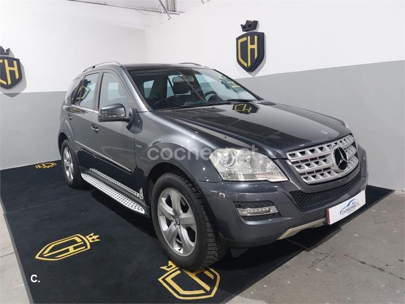 MERCEDES-BENZ Clase M ML 300 CDI 4M BE Executive Grand Edition